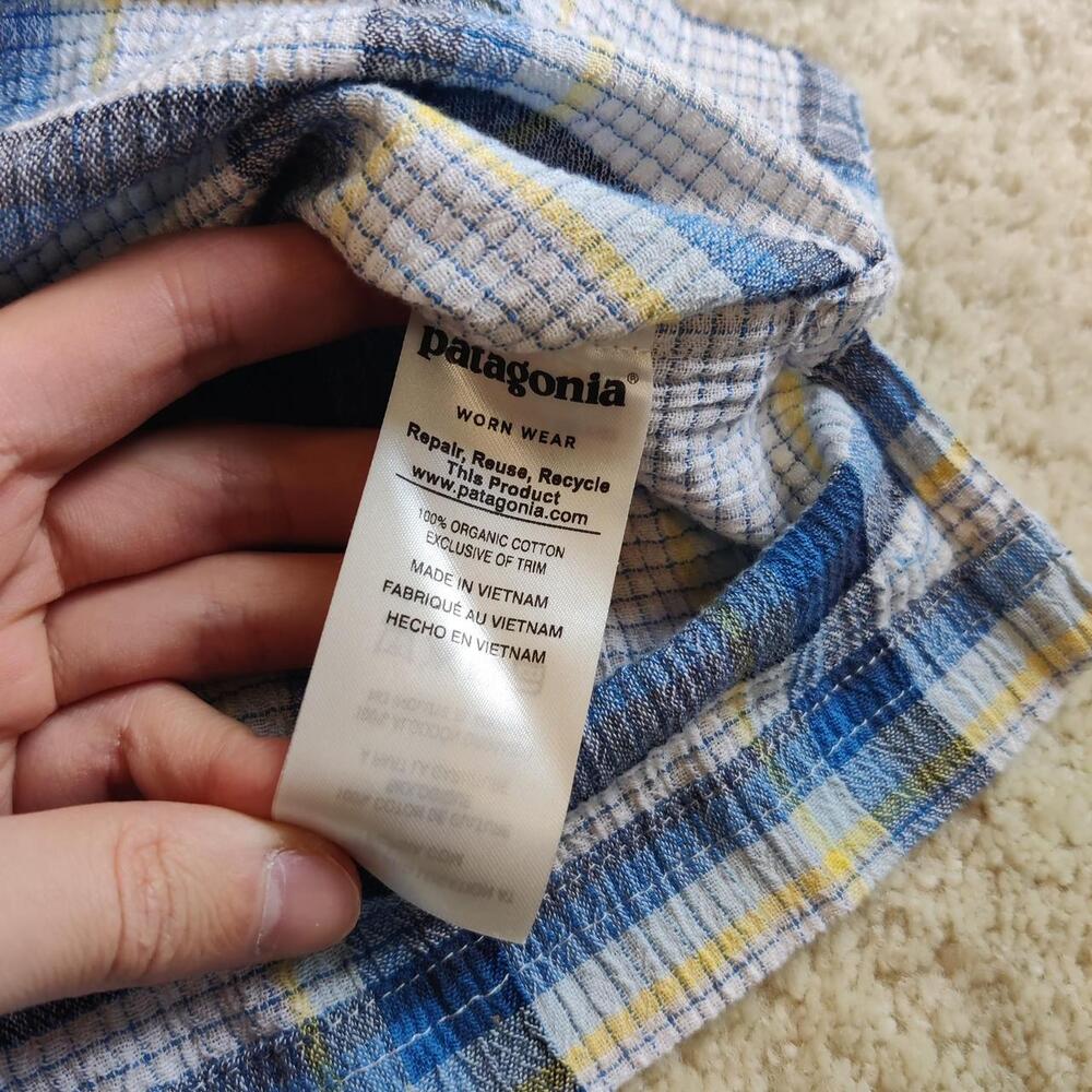 Patagonia Button Up - Picture 4 of 6